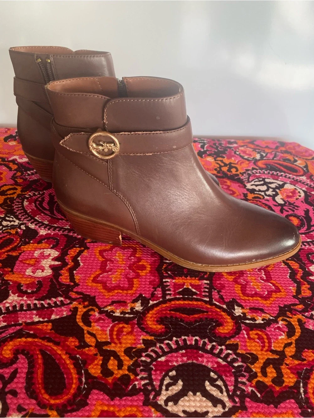COACH brand Brown Leather Ankle Boots with Side Zip 7